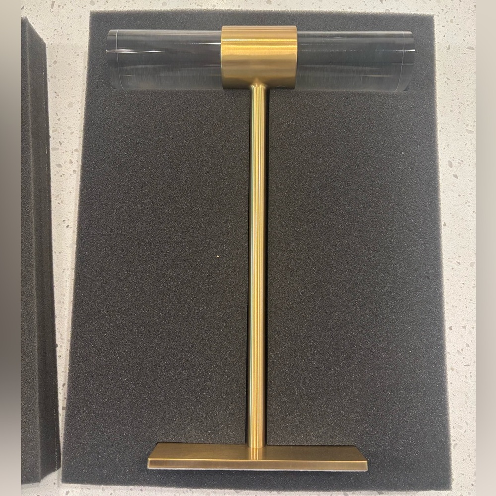 Kendra Scott Acrylic T-Bar Large Jewelry Holder Authentic